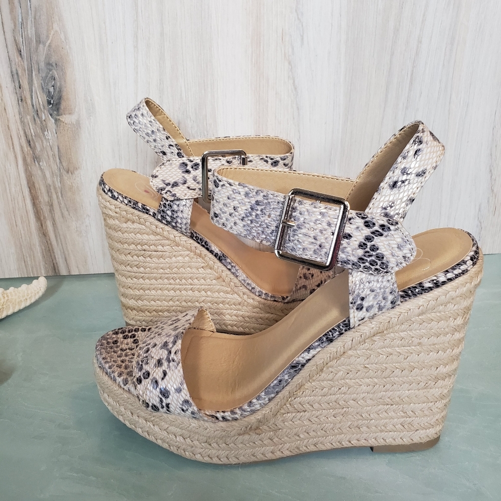 New! Beige Python Platform Wedge Espadrille Sandal - Picture 5 of 7